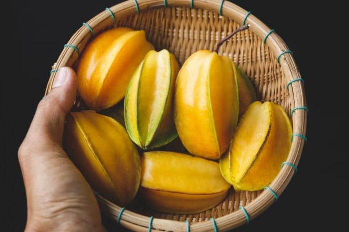 Meski menyehatkan, nyatanya orang dengan kondisi seperti ini dilarang mengonsumsi buah belimbing. Apakah Anda termasuk?