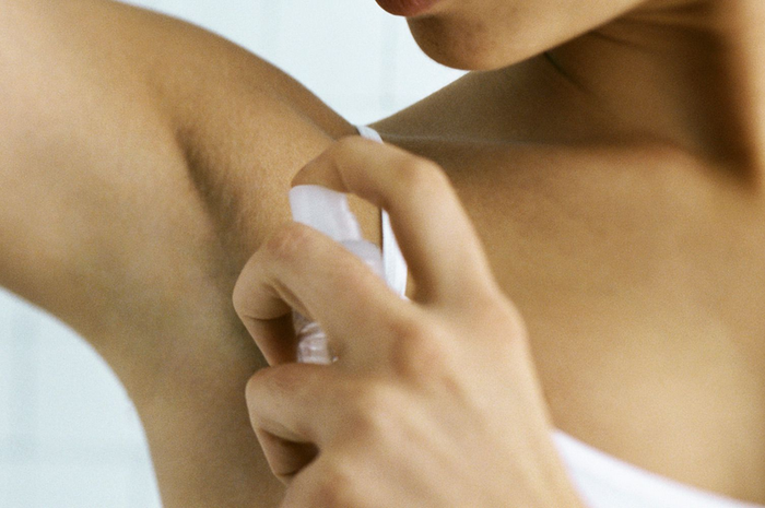 Ingat, jangan pakai deodoran dengan tiga ciri berikut ini. Karena bisa sebabkan kanker payudara, lebih baik cek sebelum beli.