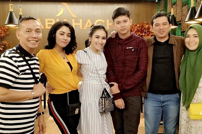 Mengenang Saphira Indah Meninggal Dunia, Inilah 5 Potret Kedekatan Ayu Ting Ting dan sang Aktris Semasa Hidupnya
