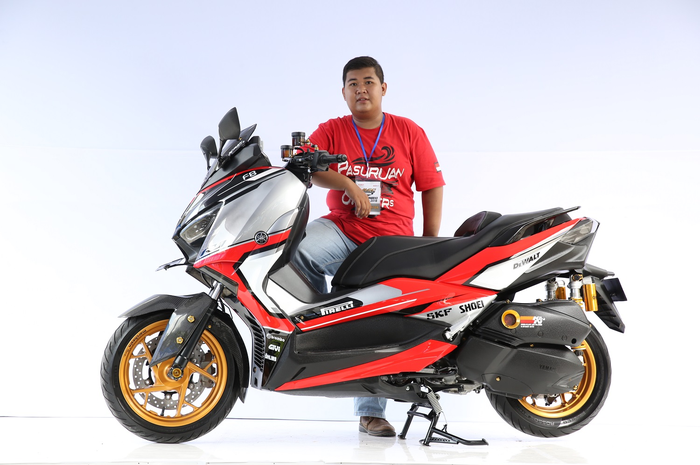 Yamaha XMAX juara Daily Use Customaxi Surabaya