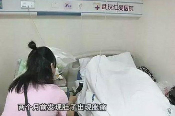 Gadis asal China dilarikan ke rumah sakit karena menderita kanker setelah selama sebulan hanya ganti celana dalam satu kali