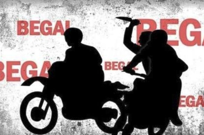 Begal motor bacok remaja di Tapos akibat pertahankan motor biar gak dirampas.