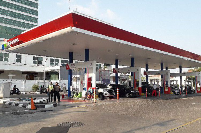 Resmi Turun Hari Ini, Cek Daftar Harga Terbaru BBM Pertamina!