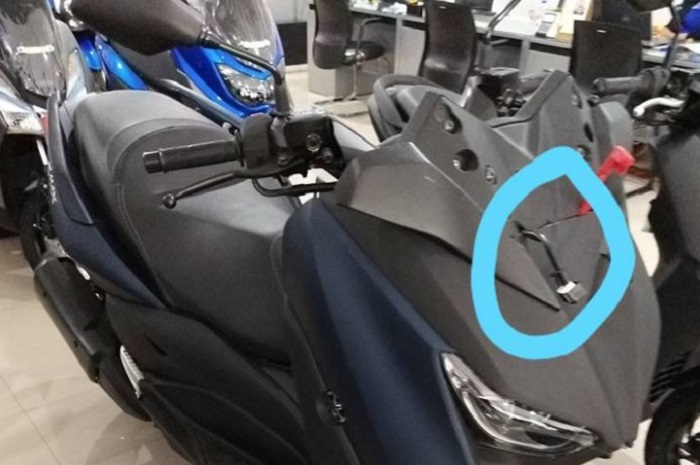 Kabel Yamaha XMAX bikin heboh.