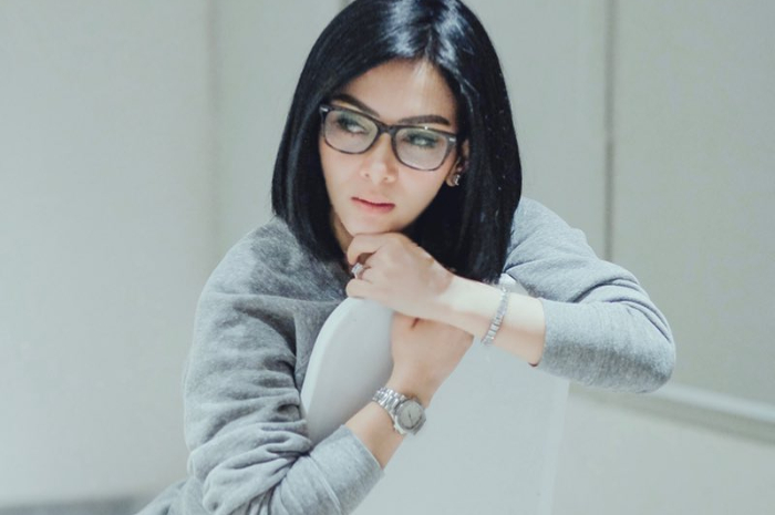 Syahrini 