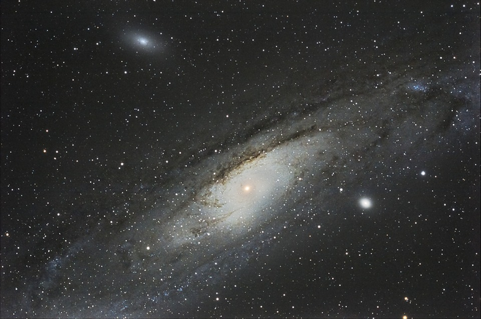 Ilustrasi Galaksi Andromeda