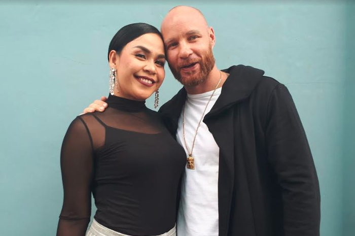 Melaney Ricardo dan Tyson Lynch di kawasan Tendean, Mampang, Jakarta Selatan, Kamis (7/3/2019)