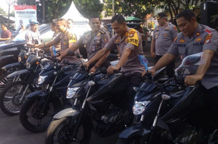 Polsek Ciracas mendapatkan 6 unit kendaraan baru