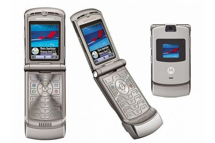 Motorola Razr Ditahun 2000