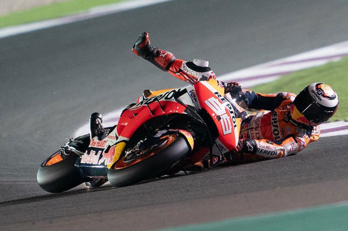 Alami crash di FP3 dan Q1, Jorge Lorenzo alami retak tulang iga, tetap nekat tampil di MotoGP Argentina