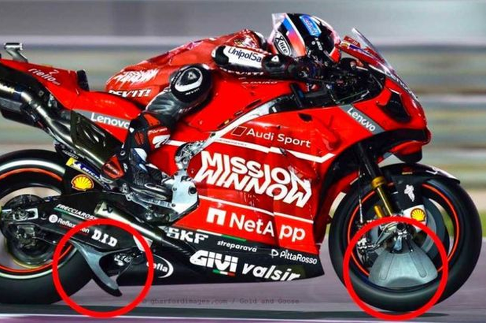Dua komponen yang terpasang di motor Ducati dan diduga ilegal.