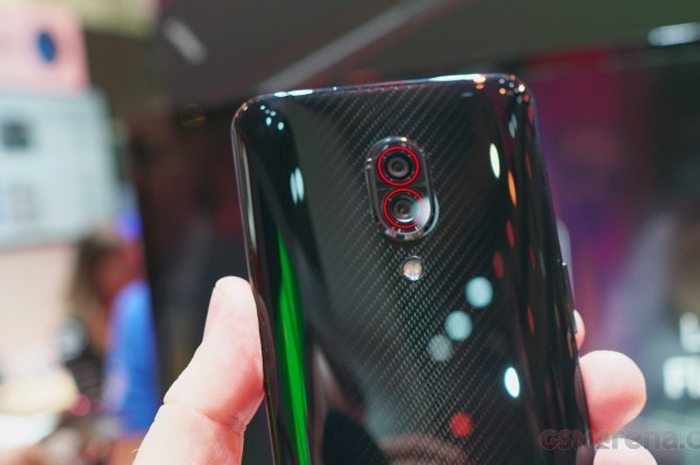 Kamera hape dengan resolusi 100 MP