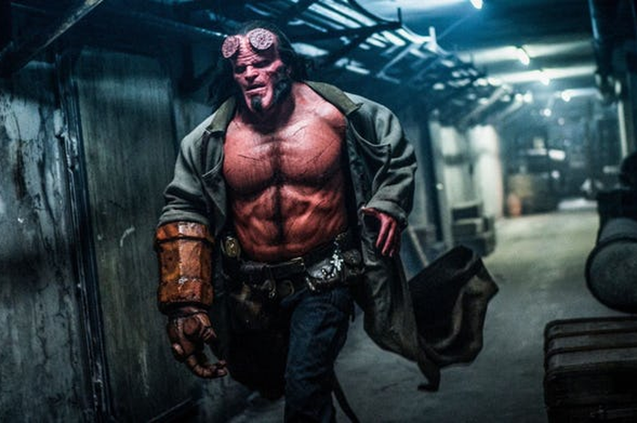 David Harbour sebagai Hellboy