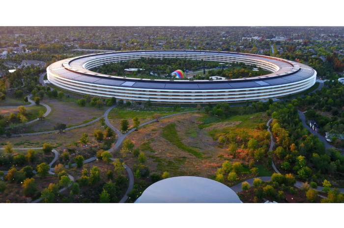 Penampakan Apple Park