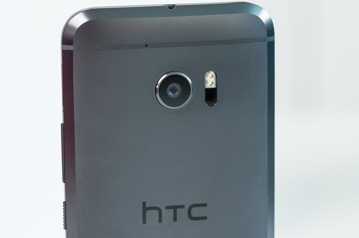 Ponsel HTC