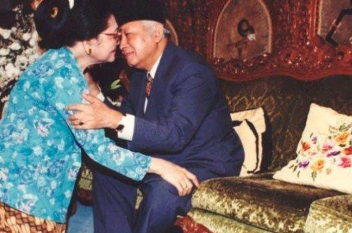 Soeharto dan istrinya, Tien Soeharto