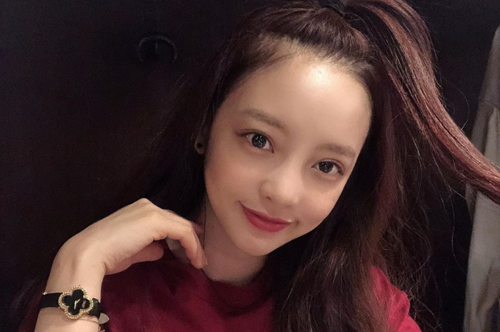 Mantan anggota girl group K-Pop dan aktris Korea Selatan, Goo Hara dilaporkan melakukan percobaan bunuh diri di rumahnya di Seoul.