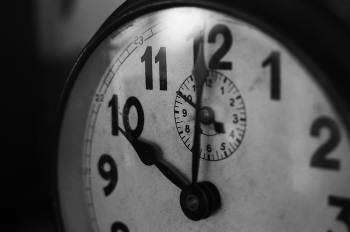 Tidur merupakan kebutuhan setiap makhluk hidup, namun tidur juga perlu diperhatikan waktunya. Dan yang terbaik adalah tidur pukul 10 malam.
