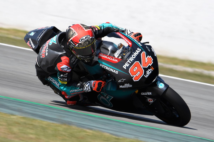 Jonas Folger sebagai test rider tim Yamaha pabrikan di MotoGP, dua ronde turun di Moto2 sebagai pembalap pengganti sementara Khairil Idham Pawi (Sepang Racing Moto2)