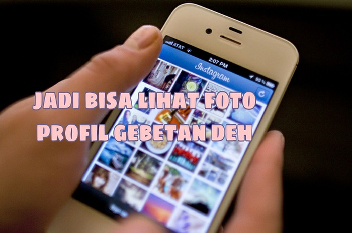 ilustrasi bermain Instagram