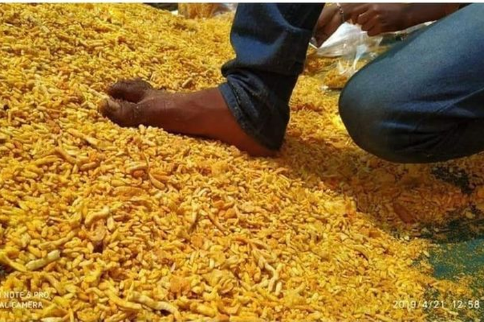 Proses pembuatan snack curah