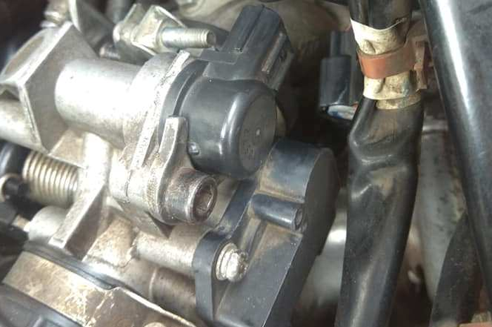 Kode 37 timbul dari ISC di throttle body Yamaha NMAX yang masalah