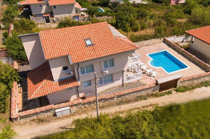 Villa Veronica, Bulgaria