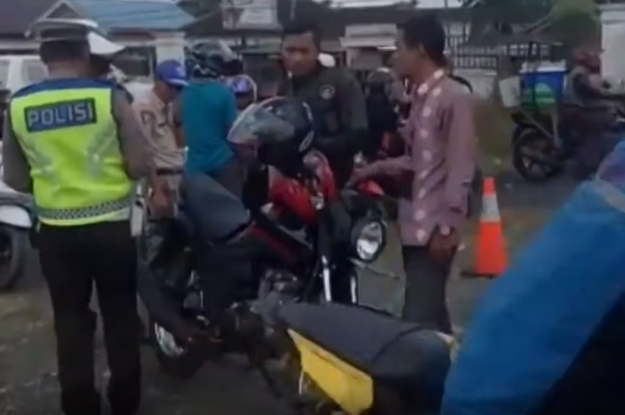 Puluhan sepeda motor terjaring razia