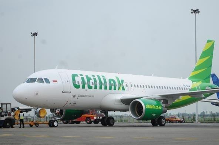 Penumpan terkejut lihat pramugrari berlarian hingga paksa pilot mendarat darurat.