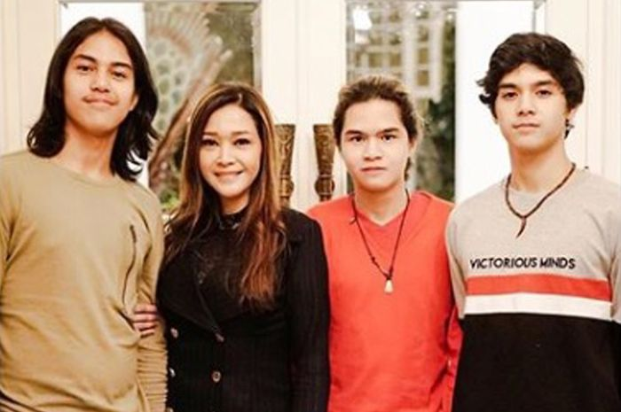 Maia, Al, El, Dul 