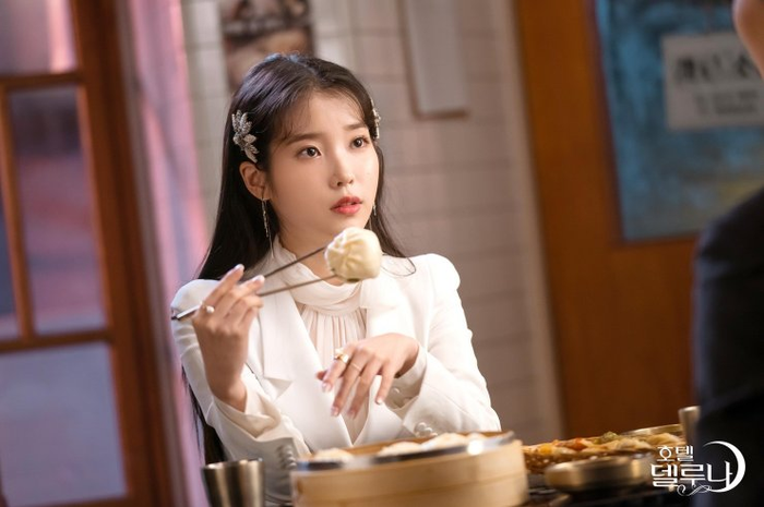 Fashion IU di Drama 'Hotel Del Luna'