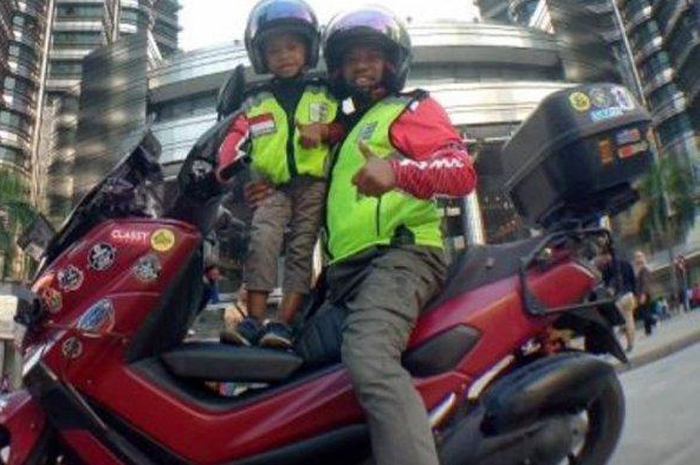 Lilik Gunawan turing bersama sang anak ke Makkah