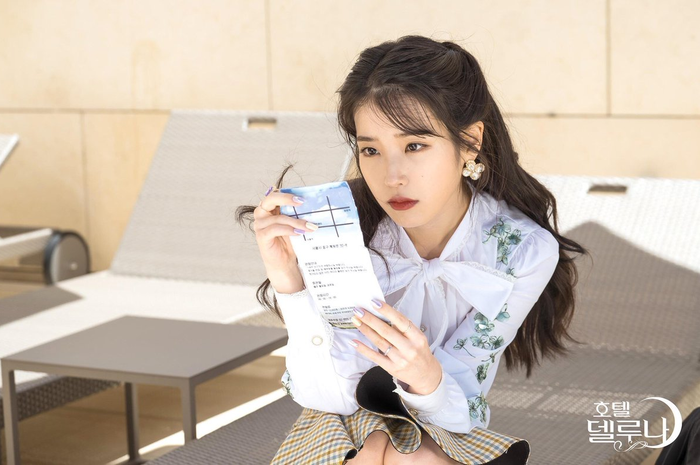 Fashion IU di Drama 'Hotel Del Luna'