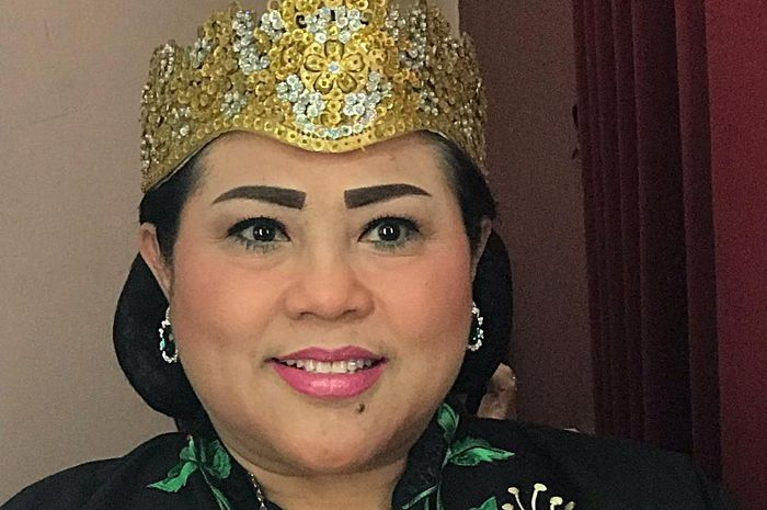 Hakim yang tak percaya bahwa pelawak seperti Nunung yang selalu terlihat cengengesan juga bisa depresi harus tahu Sad Clown Paradox.