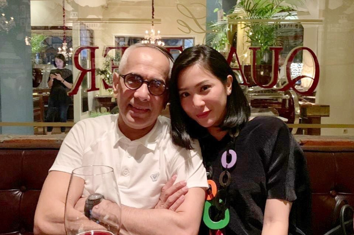 Sukdev Singh, Bunga Zainal