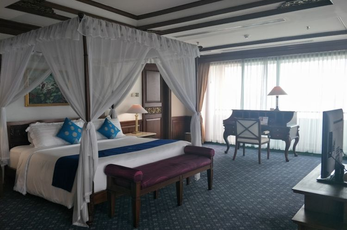 Salah satu yang dilakukan oleh Presiden Pertama RI ini, Ir. Soekarno, salah satunya di tahun 1963 meresmikan hotel berbintang lima pertama di Bali.