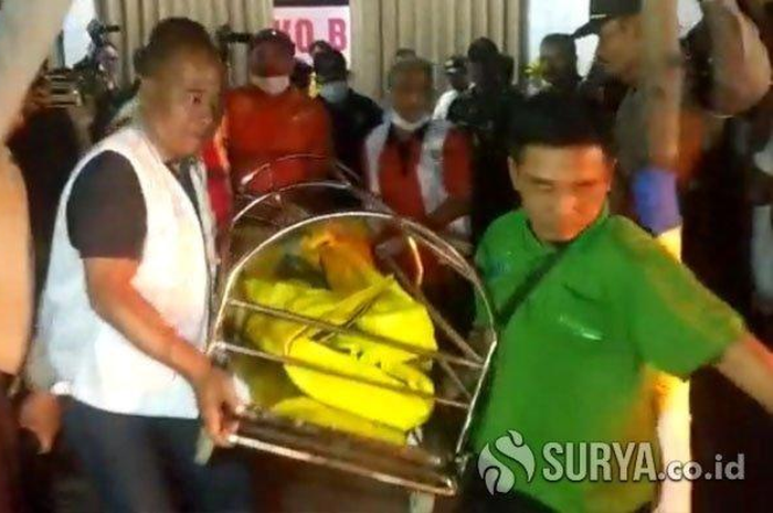 Seorang driver ojek online di Madiun ditemukan tewas bersimbah darah