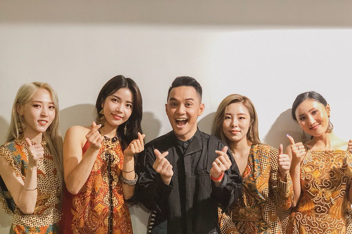 Ichsan Akbar dan Mamamoo
