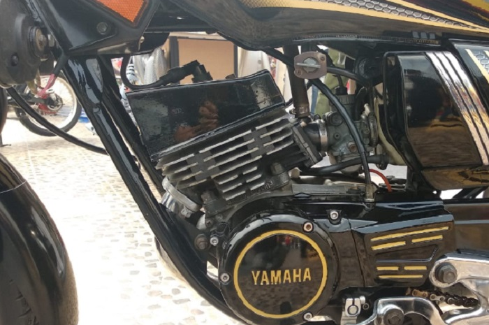 Mesin motor Yamaha RX King.