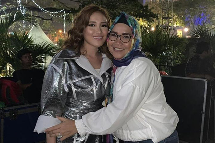 Ayu Ting Ting dan Umi Kulsum