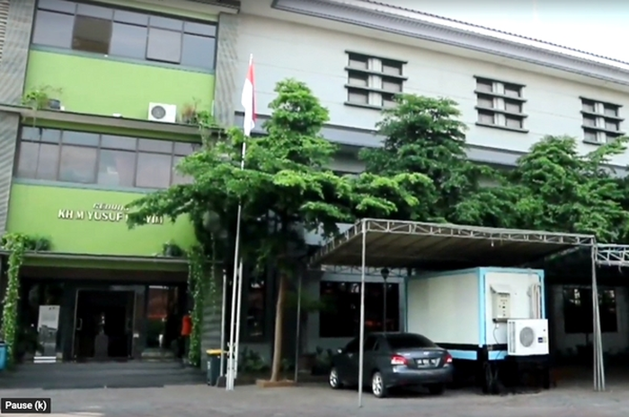 Suasana pesantren Tebu Ireng, Jombang