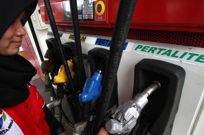Ilustrasi tempat pengisian BBM