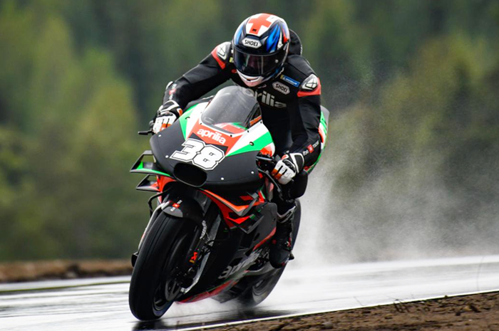 Hasil FP1 MotoGP Prancis 2020, Bradley Smith tembus tercepat Valentino Rossi posisi segini.              
