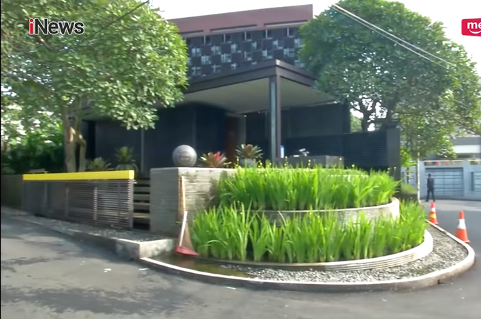 Rumah Ridwan Kamil tampak depan