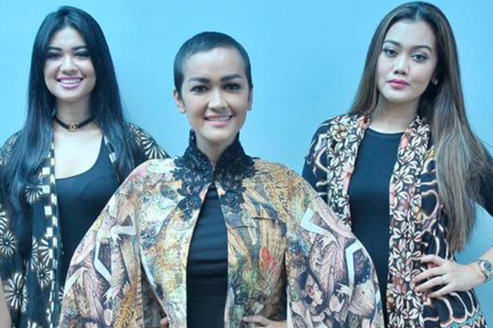 Julia Perez dan Adiknya