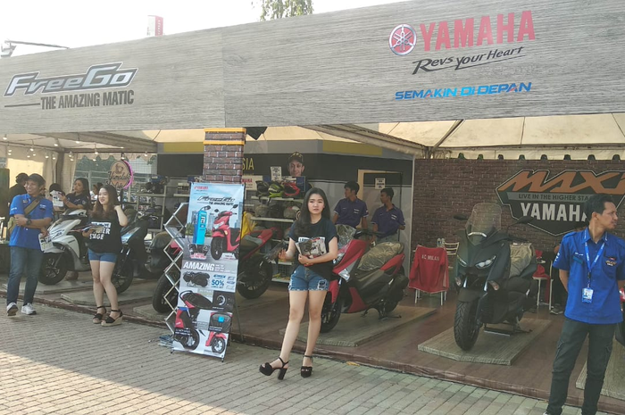 Gerai Yamaha di Otobursa Tumplek Blek 2019 ada diskon menarik buat fanatikan berat Valentino Rossi
