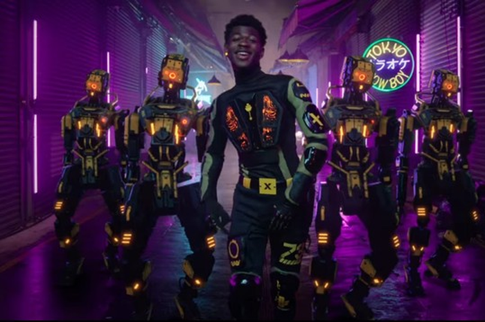 Usai Suksesnya 'Old Town Road', Lil Nas X Rilis Video Musik 'Panini'