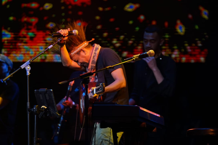 Glenn Fredly sempat menangis saat tampil di panggung utama A Stage Soundrenaline, Minggu (8/9/2019)di Garuda Wisnu Kencana, Bali.