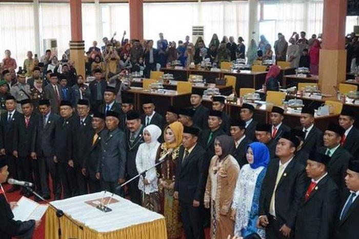 Ramai Gaji Anggota DPRD DKI Capai Rp 111 Juta Per Bulan, Ternyata Setelah Dipotong Tinggal Rp 45 Juta