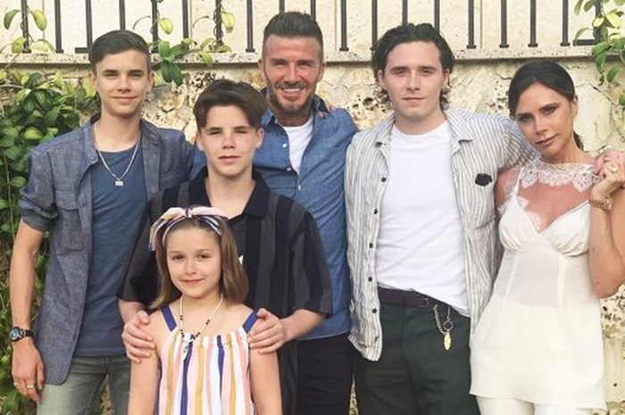 Keluarga Beckham saat berlibur di Italia.